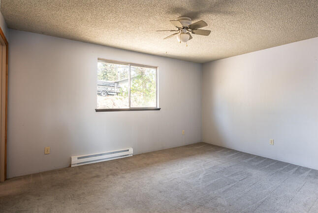 20608 Independence Way Bend, OR 97701 - Photo 17 of 30 Master Bedroom