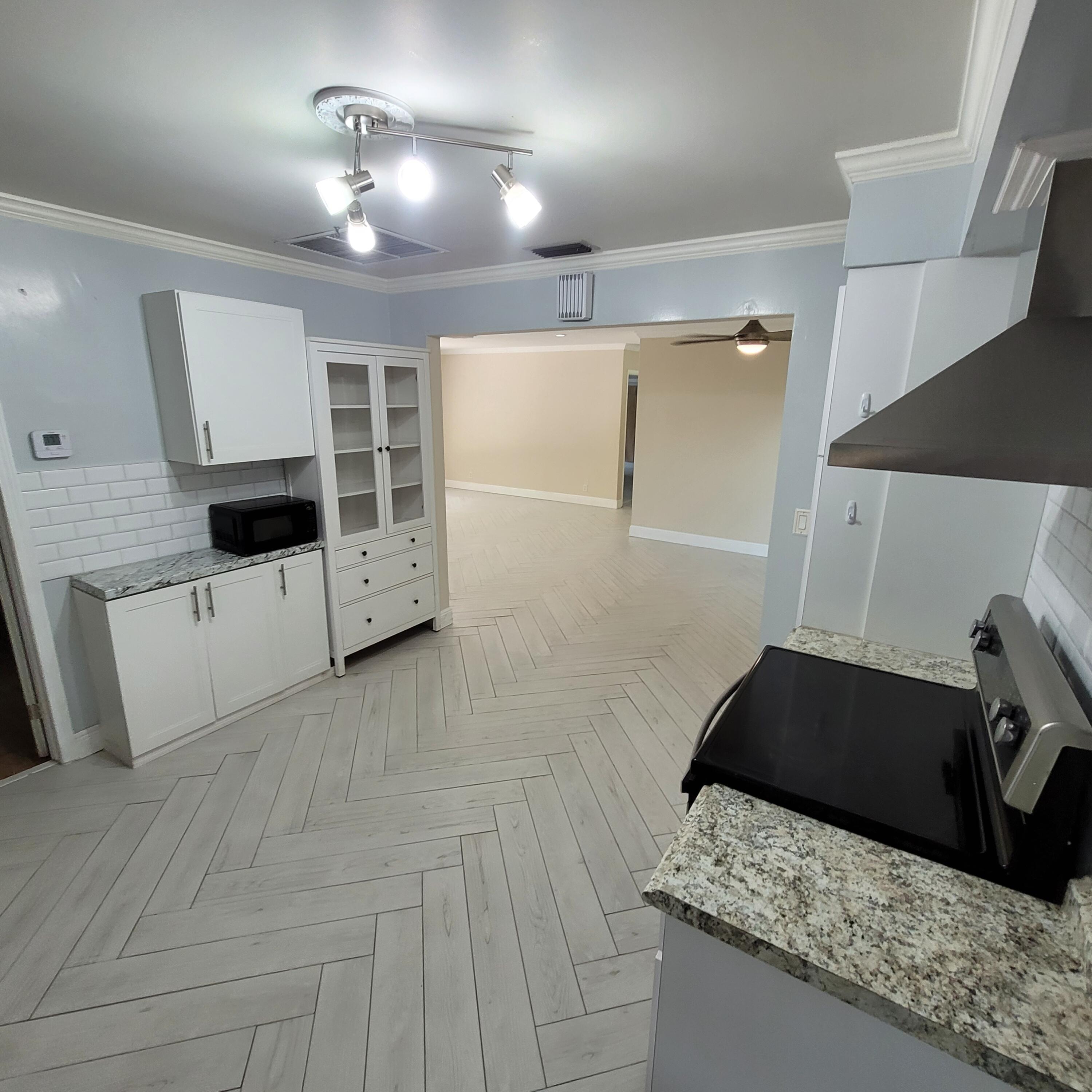 14959 Whatley Road Delray Beach, FL 33445 - Photo 6 of 12 20240317_115724