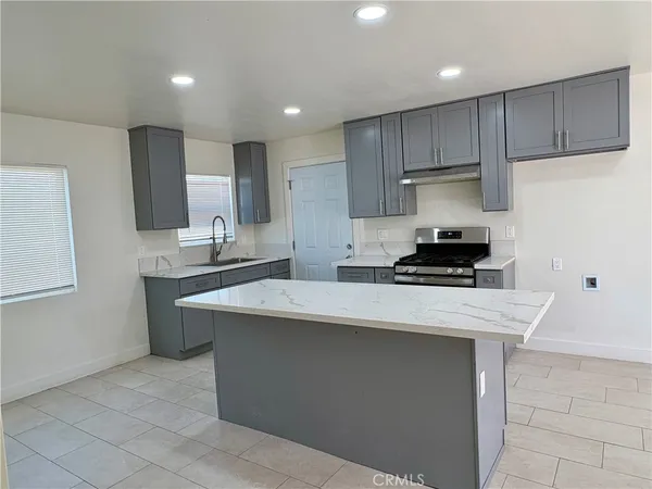 $2,650 | 296 North Allen Street, Unit 3, San Bernardino, CA 92408