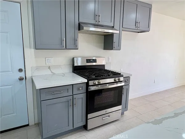 $2,650 | 296 North Allen Street, Unit 3, San Bernardino, CA 92408