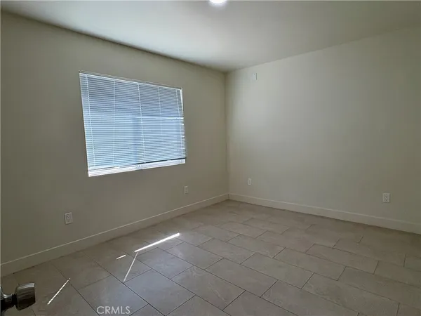 $2,650 | 296 North Allen Street, Unit 3, San Bernardino, CA 92408