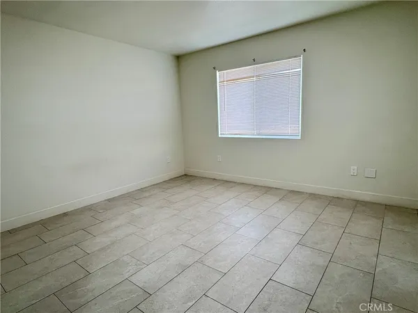 $2,650 | 296 North Allen Street, Unit 3, San Bernardino, CA 92408