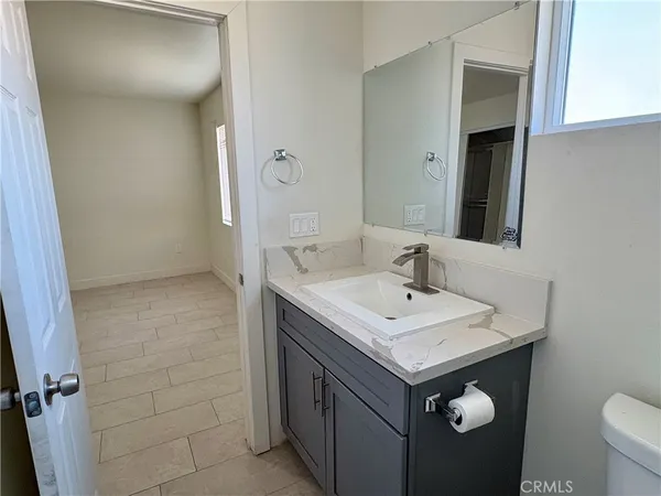 $2,650 | 296 North Allen Street, Unit 3, San Bernardino, CA 92408