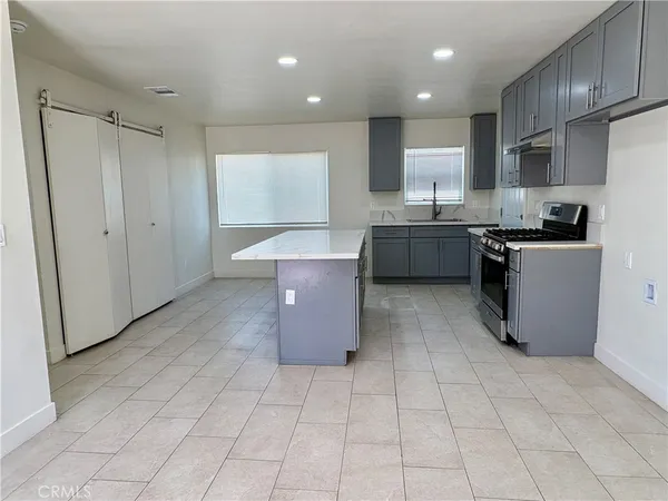 $2,650 | 296 North Allen Street, Unit 3, San Bernardino, CA 92408