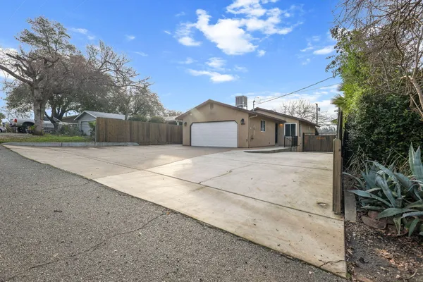 $320,000 | 4122 Main Street, Shasta Lake, CA 96019