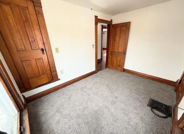 $115,000 | 206 South 4th Street, Iola, KS 66749