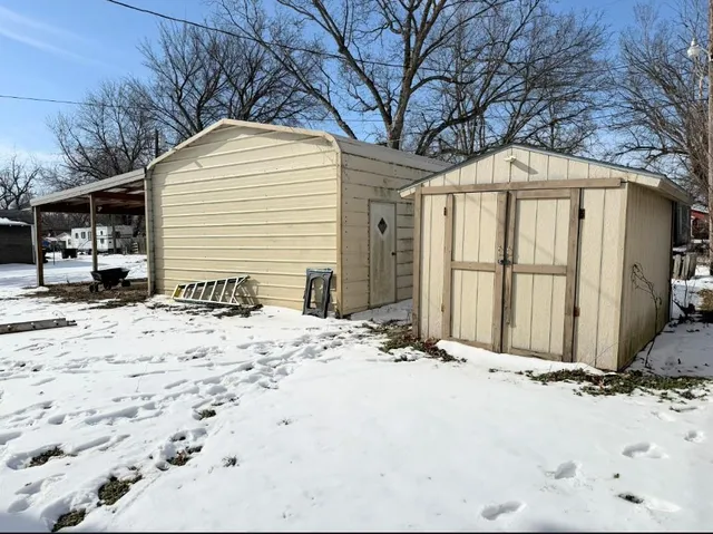 $125,000 | 206 South 4th Street, Iola, KS 66749