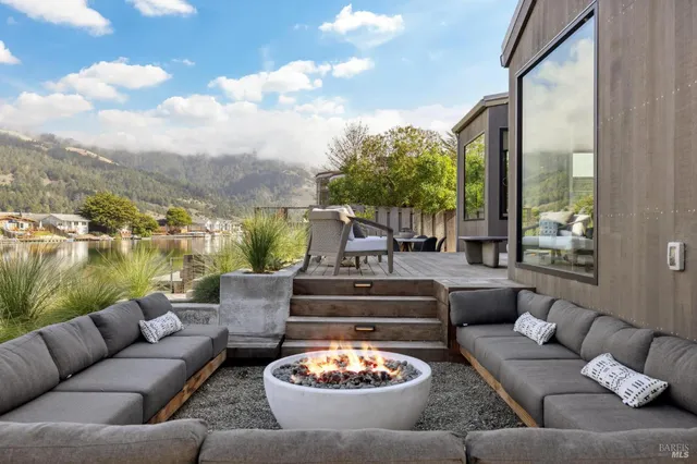 $6,300,000 | 297 Seadrift Road, Stinson Beach, CA 94970