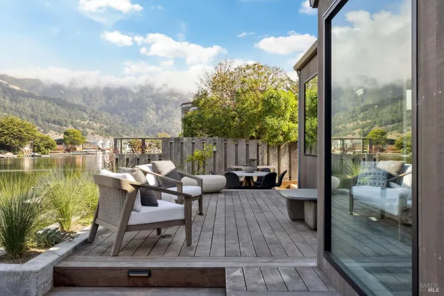 $6,300,000 | 297 Seadrift Road, Stinson Beach, CA 94970