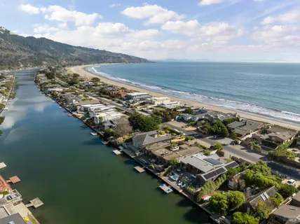 $6,300,000 | 297 Seadrift Road, Stinson Beach, CA 94970