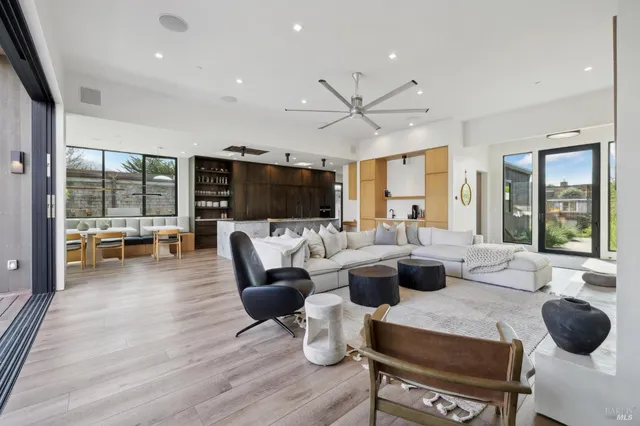 $6,300,000 | 297 Seadrift Road, Stinson Beach, CA 94970