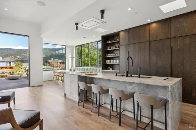 $6,300,000 | 297 Seadrift Road, Stinson Beach, CA 94970