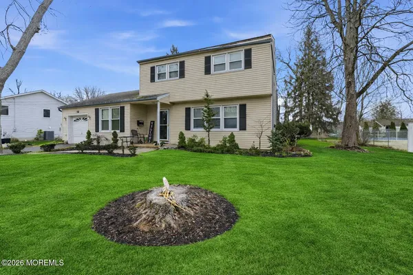 $699,000 | 14 Juniper Avenue, Manalapan, NJ 07726