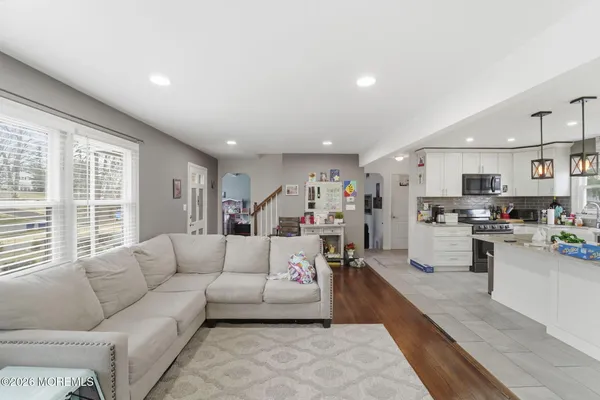 $699,000 | 14 Juniper Avenue, Manalapan, NJ 07726