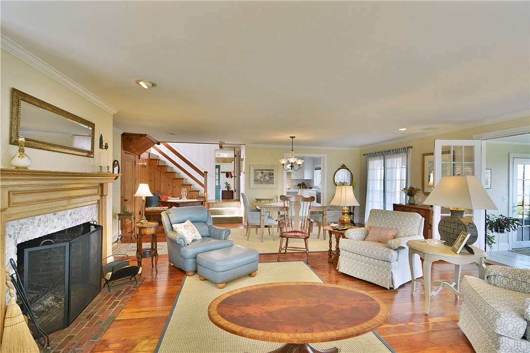 246 Colonel John Gardner Road Narragansett, RI 02882 - Photo 14 of 39