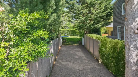 $7,200,000 | 9 Suffolk Street, Sag Harbor Village, NY 11963