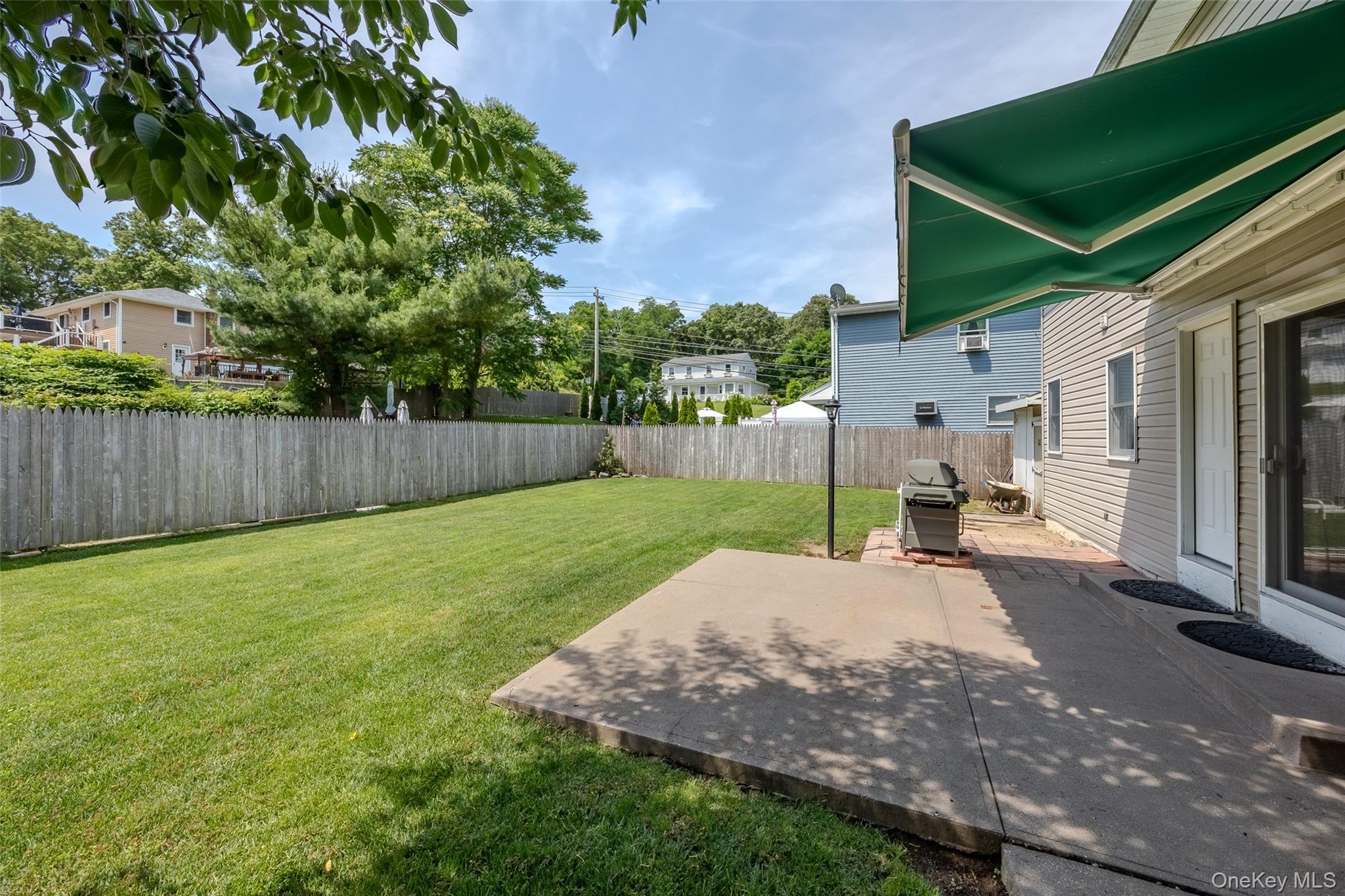 4 Awixa Place Selden, NY 11784 - Photo 11 of 22