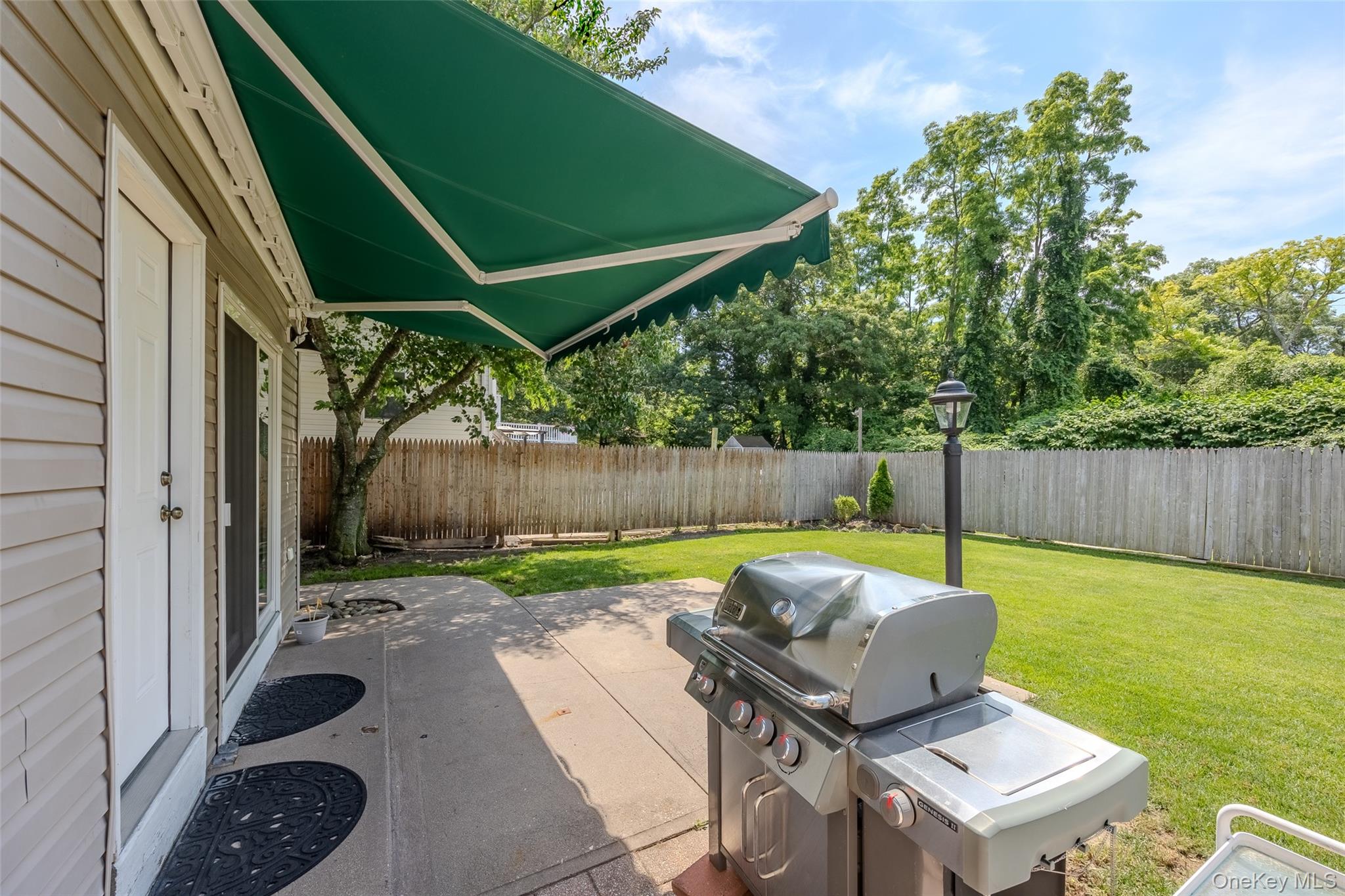 4 Awixa Place Selden, NY 11784 - Photo 10 of 22