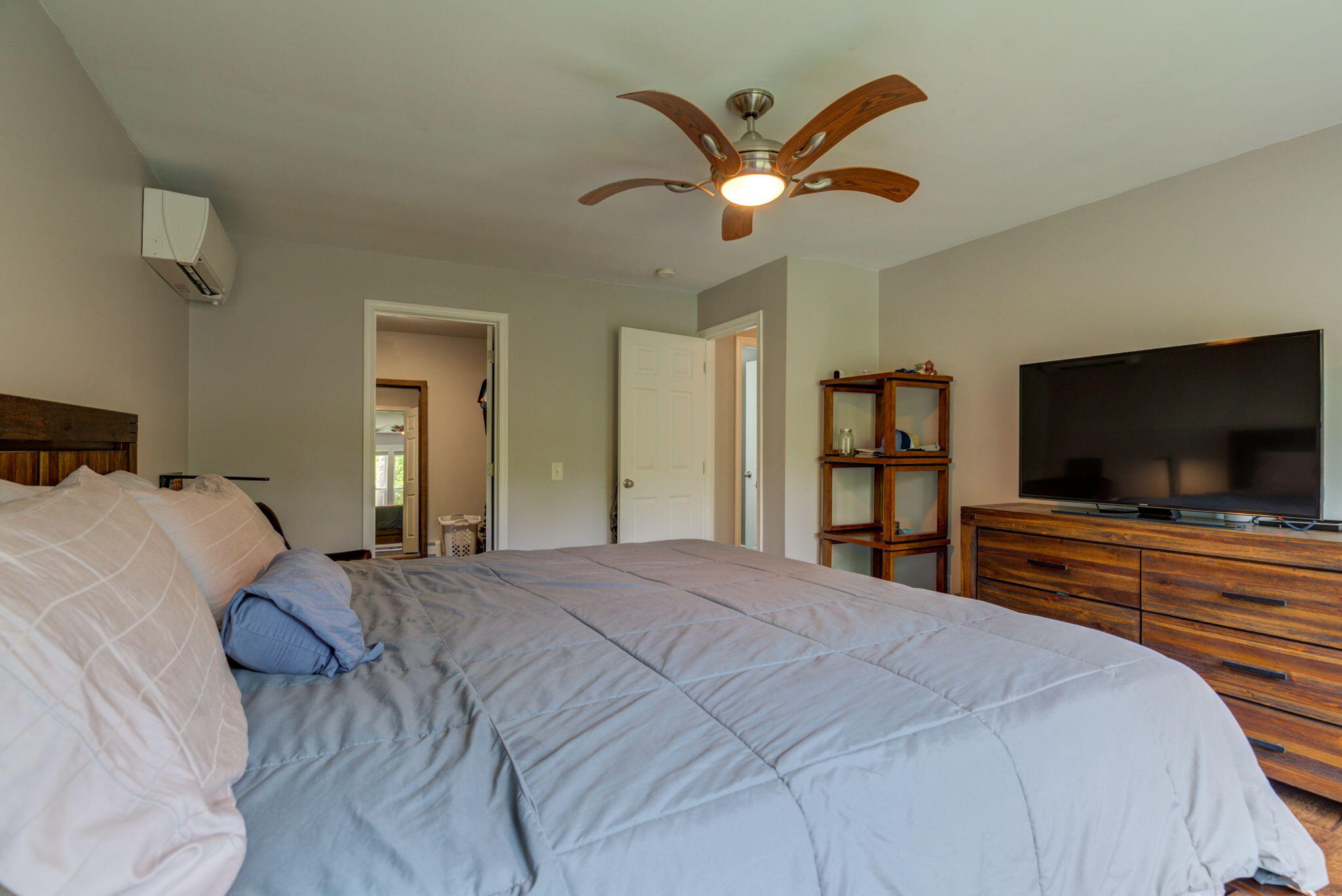 135 Josiah Norton Road Cape Neddick, ME 03902 - Photo 21 of 37 Primary Bedroom