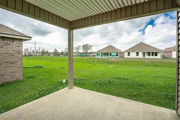 $2,000 | 206 Chestnut Oak Drive, Lafayette, LA 70507