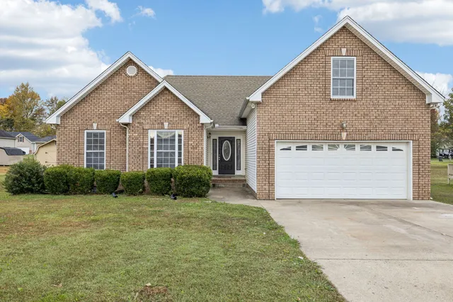 $364,900 | 238 Clydesdale Lane, Springfield, TN 37172