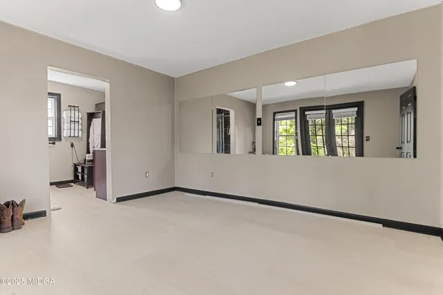 $260,000 | 179 Highway 42, Knoxville, GA 31078