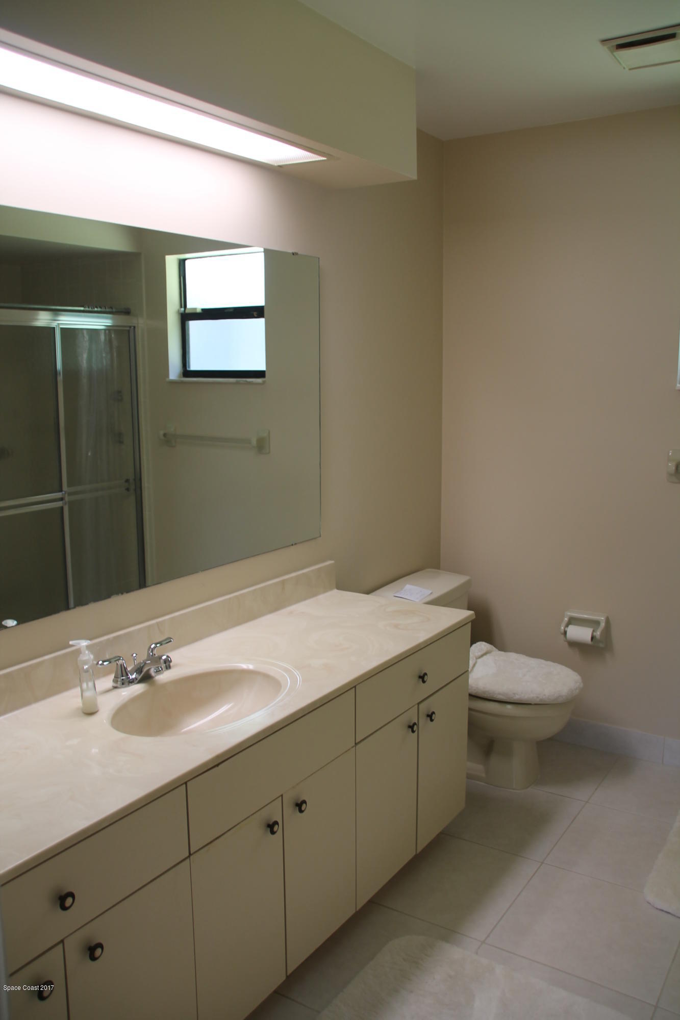 398 Hurst Road Northeast Palm Bay, FL 32907 - Photo 17 of 22 Master Bath