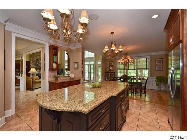 429 Hendon Row, Unit 43 Fort Mill, SC 29715 - Photo 7 of 16 Gallery Image 7