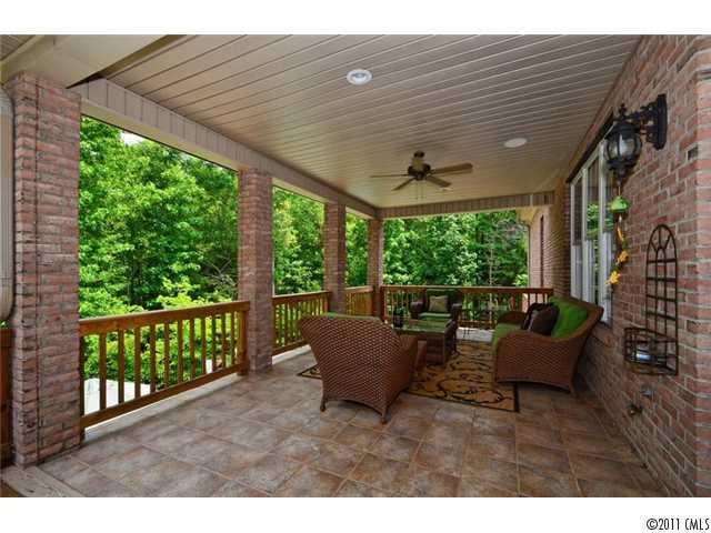 429 Hendon Row, Unit 43 Fort Mill, SC 29715 - Photo 10 of 16 Gallery Image 10