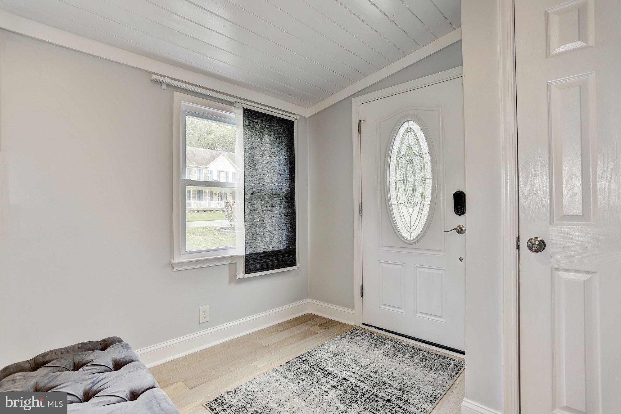 2808 Glen Isle Road Riva, MD 21140 - Photo 2 of 24 Foyer