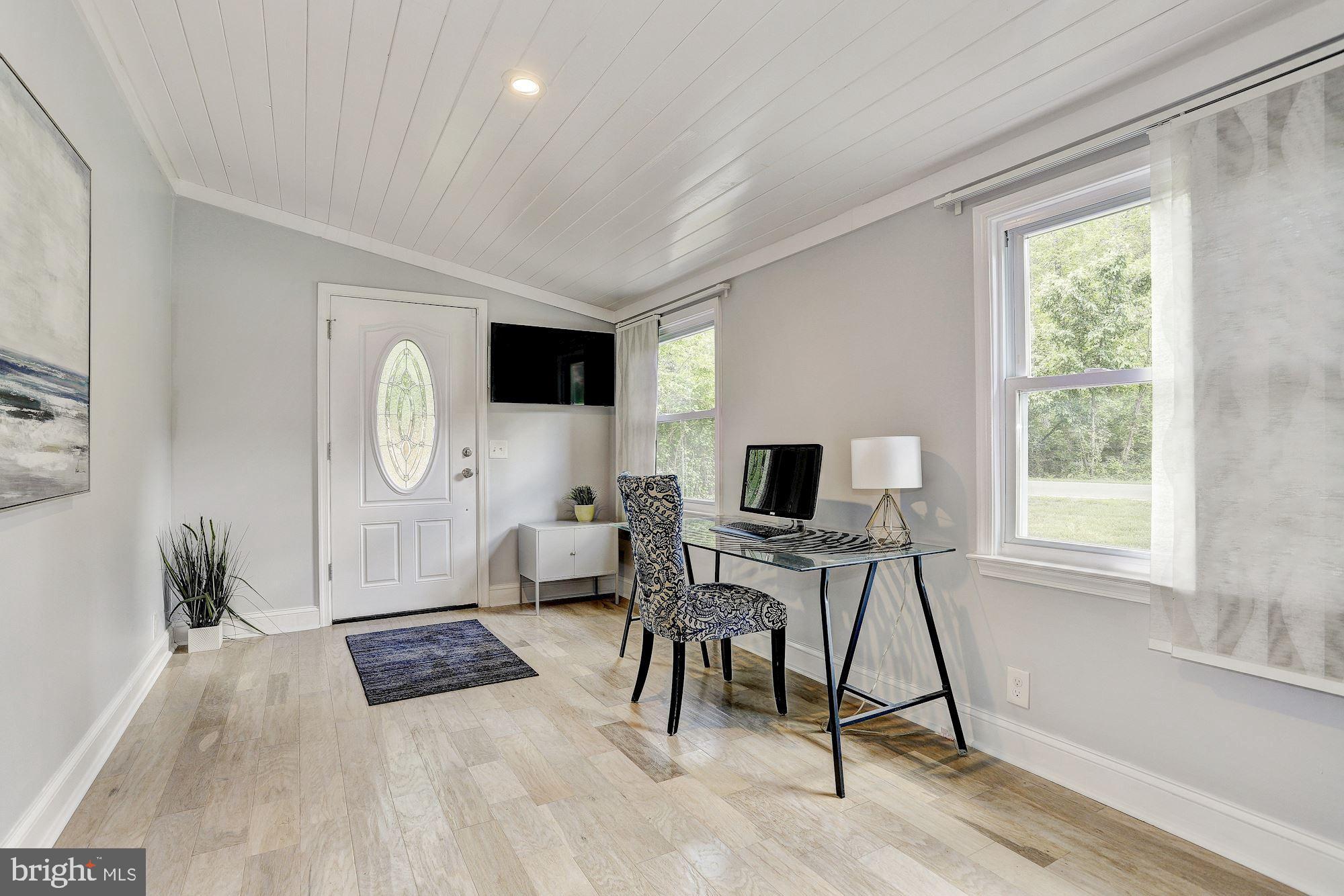 2808 Glen Isle Road Riva, MD 21140 - Photo 18 of 24 Den/Study