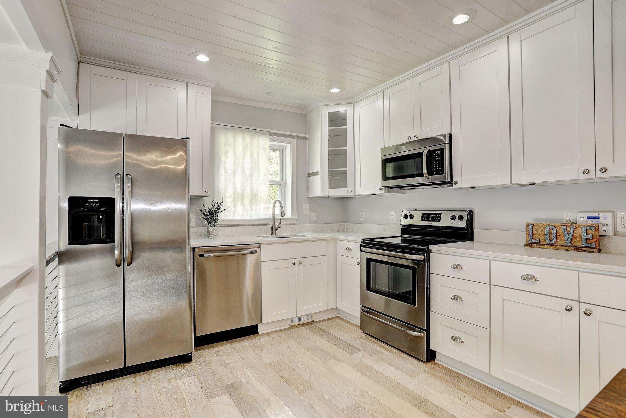 2808 Glen Isle Road Riva, MD 21140 - Photo 8 of 24 Kitchen