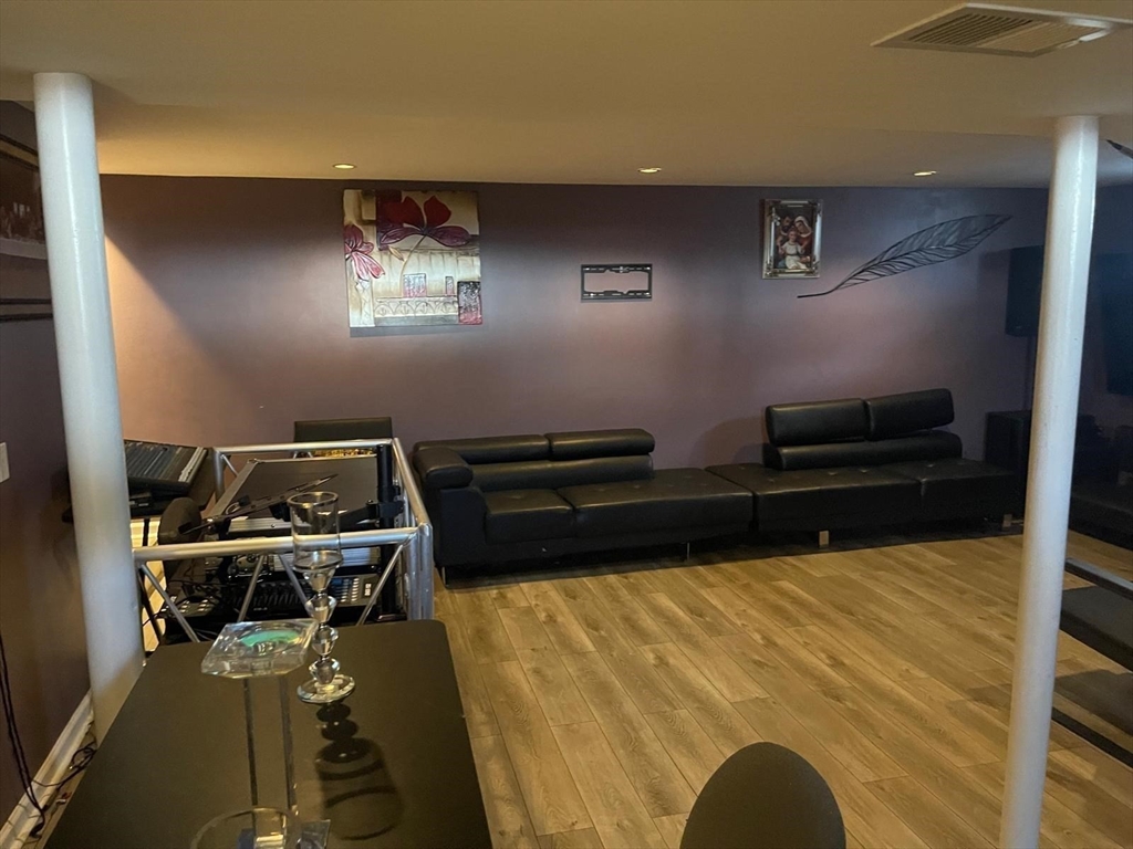 19 Annies Way Springfield, MA 01119 - Photo 40 of 41 a close view of utility room