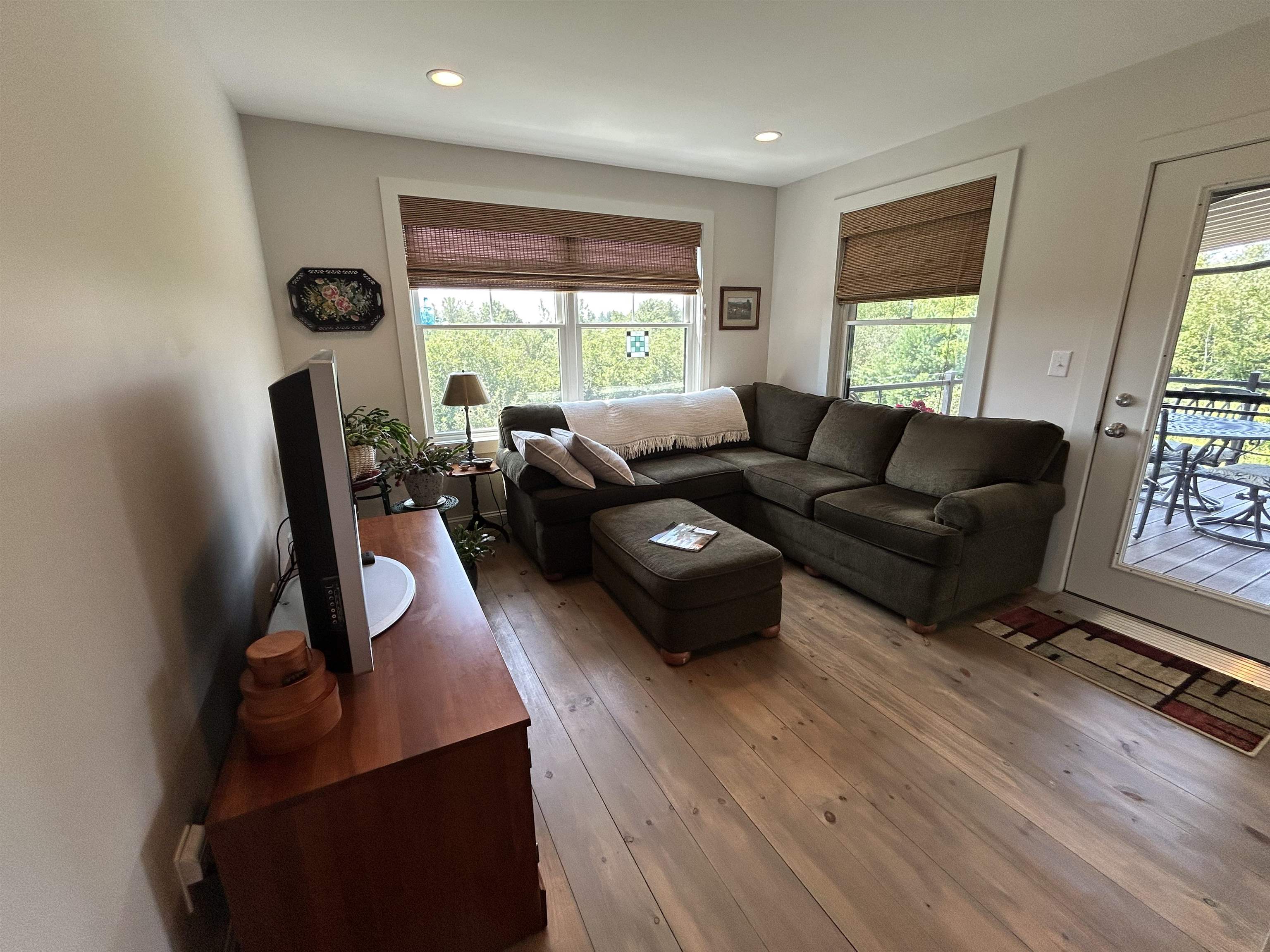32 Apple Way Epping, NH 03042 - Photo 8 of 27 Gallery Image 8