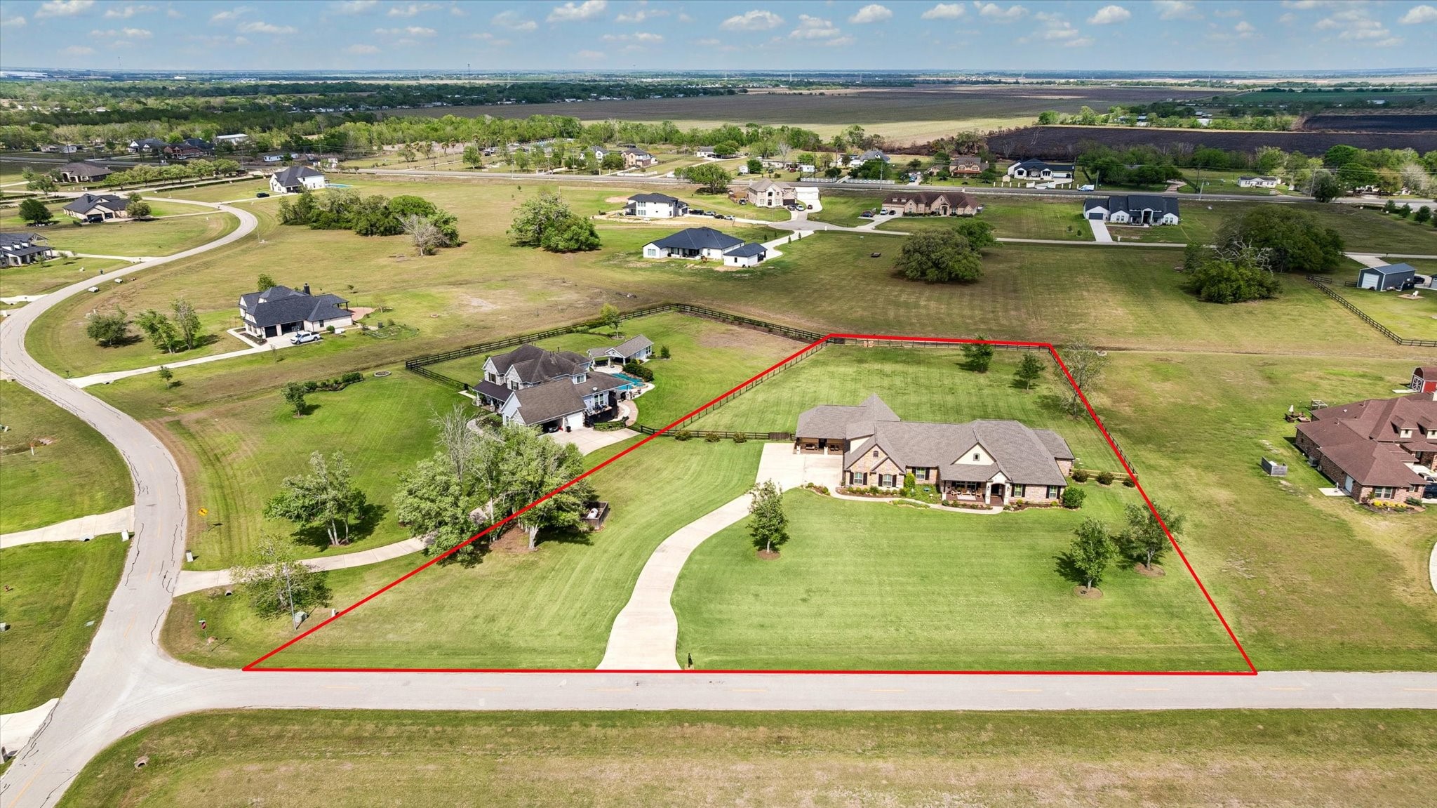 17703 Cedarhill Drive Rosharon, TX 77583 - Photo 42 of 47 an aerial view of a residential houses with outdoor space
