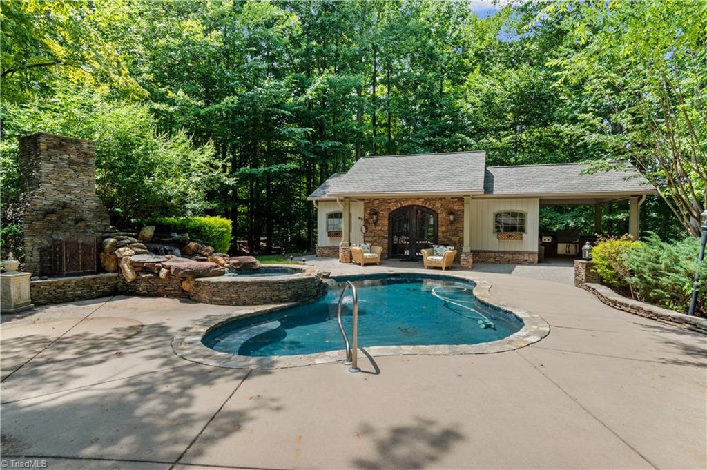 4300 Cold Springs Road Winston-Salem, NC 27104 - Photo 3 of 50 Gallery Image 3