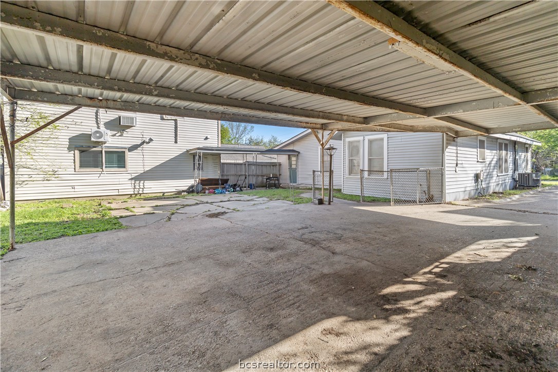 1012-1014 East 23rd Street Bryan, TX 77803 - Photo 5 of 22 a view of a house with a street