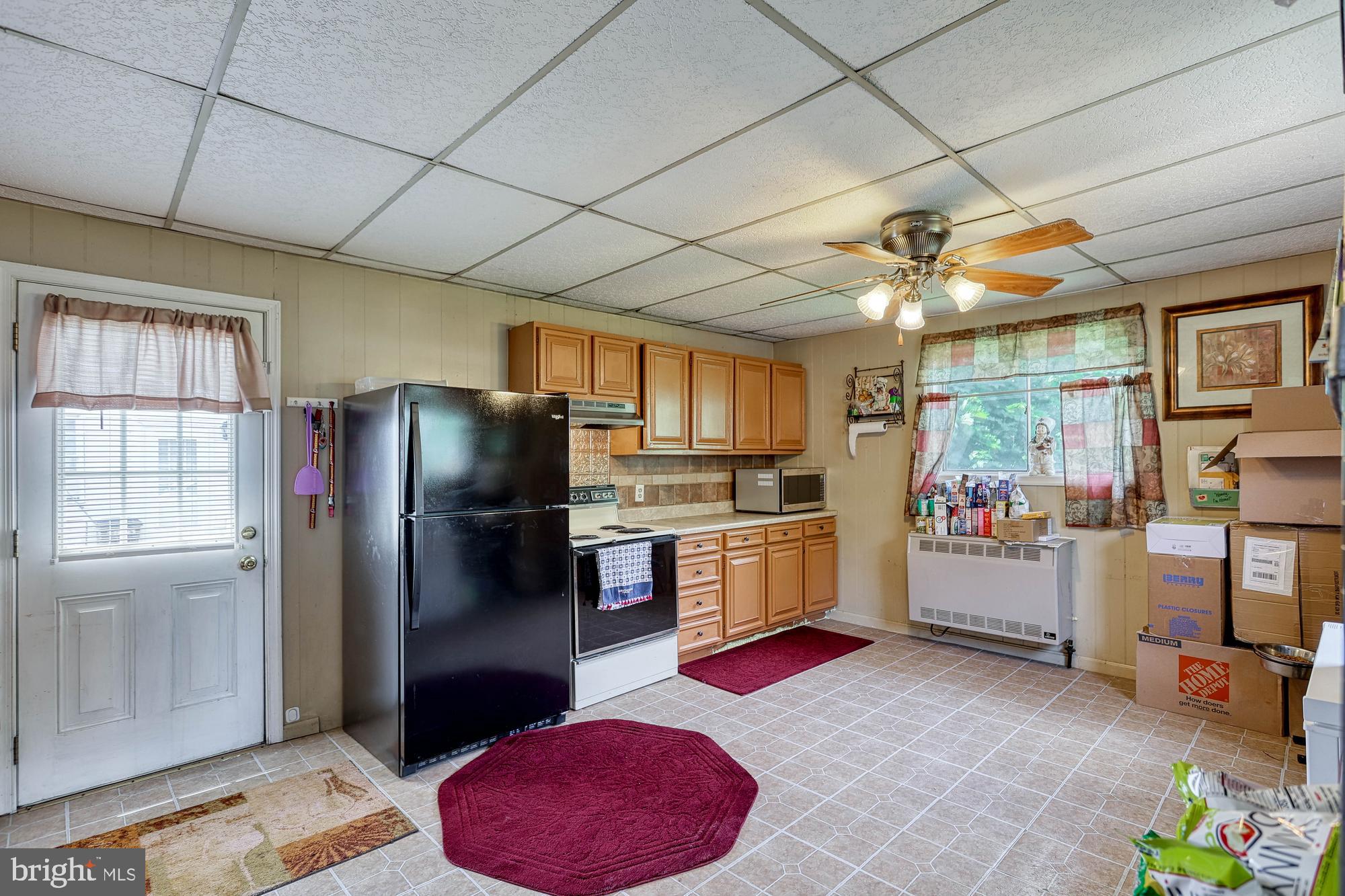 3121 Robin Road York, PA 17404 - Photo 20 of 29 Kitchen