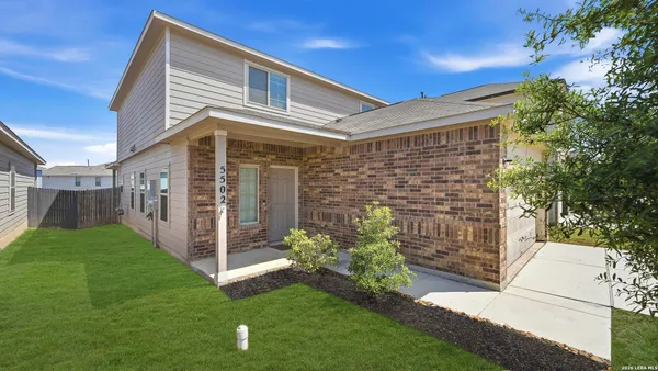 $295,000 | 5502 Daniel Way, St. Hedwig, TX 78152