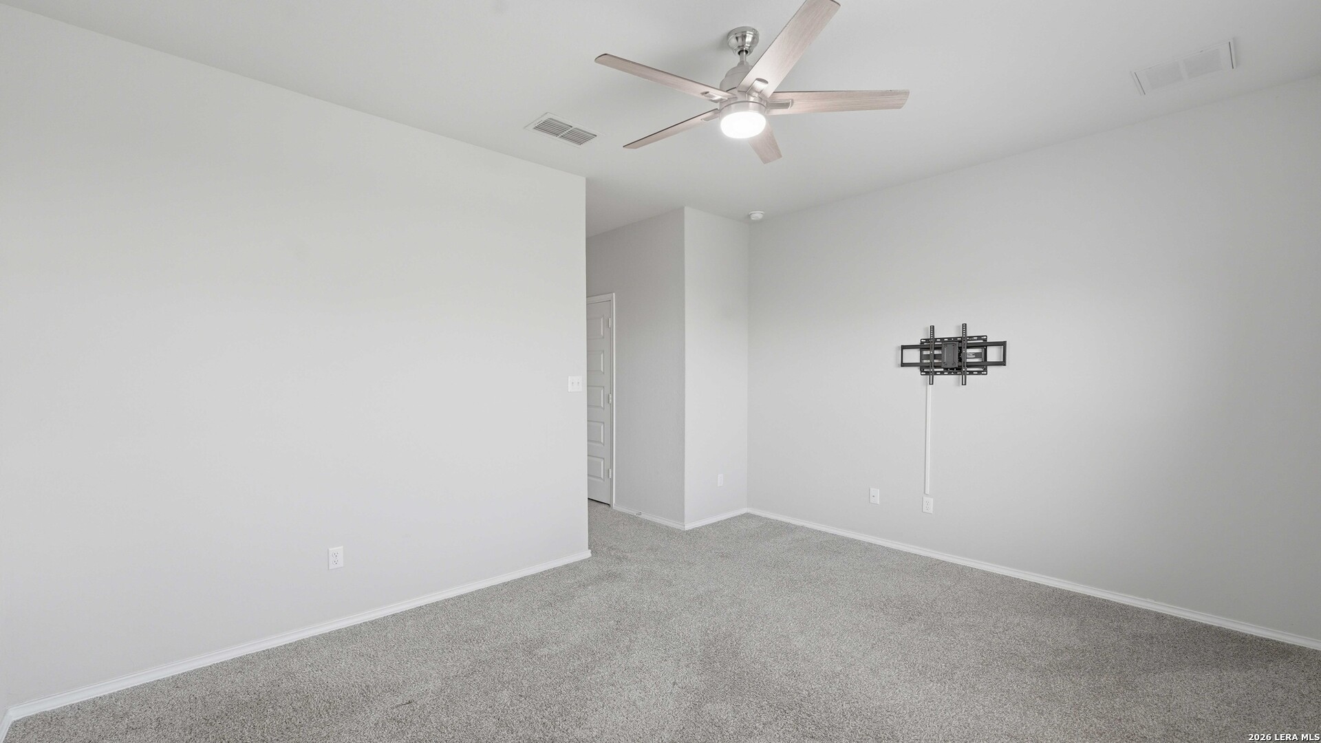 5502 Daniel Way St. Hedwig, TX 78152 - Photo 18 of 40