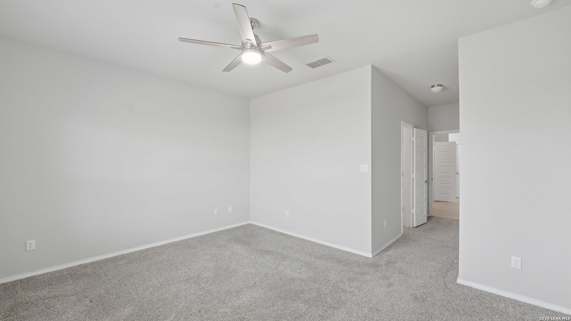 5502 Daniel Way St. Hedwig, TX 78152 - Photo 21 of 40