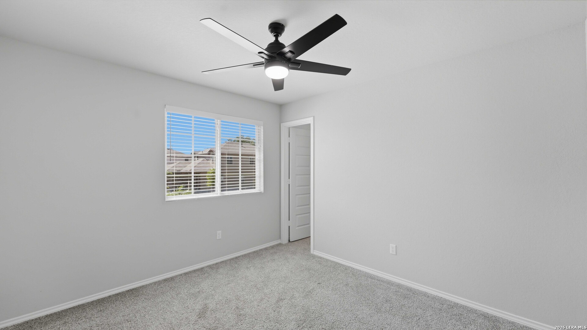 5502 Daniel Way St. Hedwig, TX 78152 - Photo 33 of 40