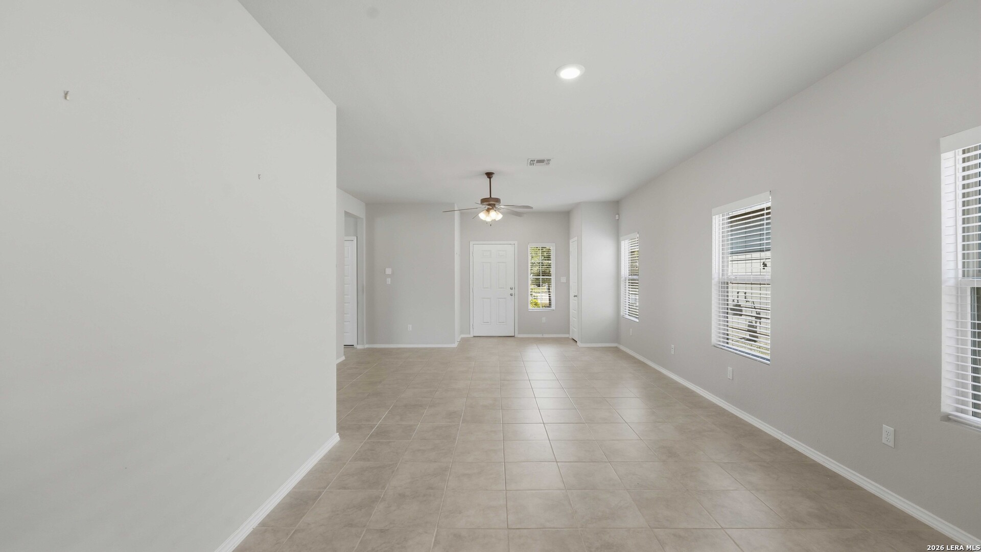 5502 Daniel Way St. Hedwig, TX 78152 - Photo 6 of 40