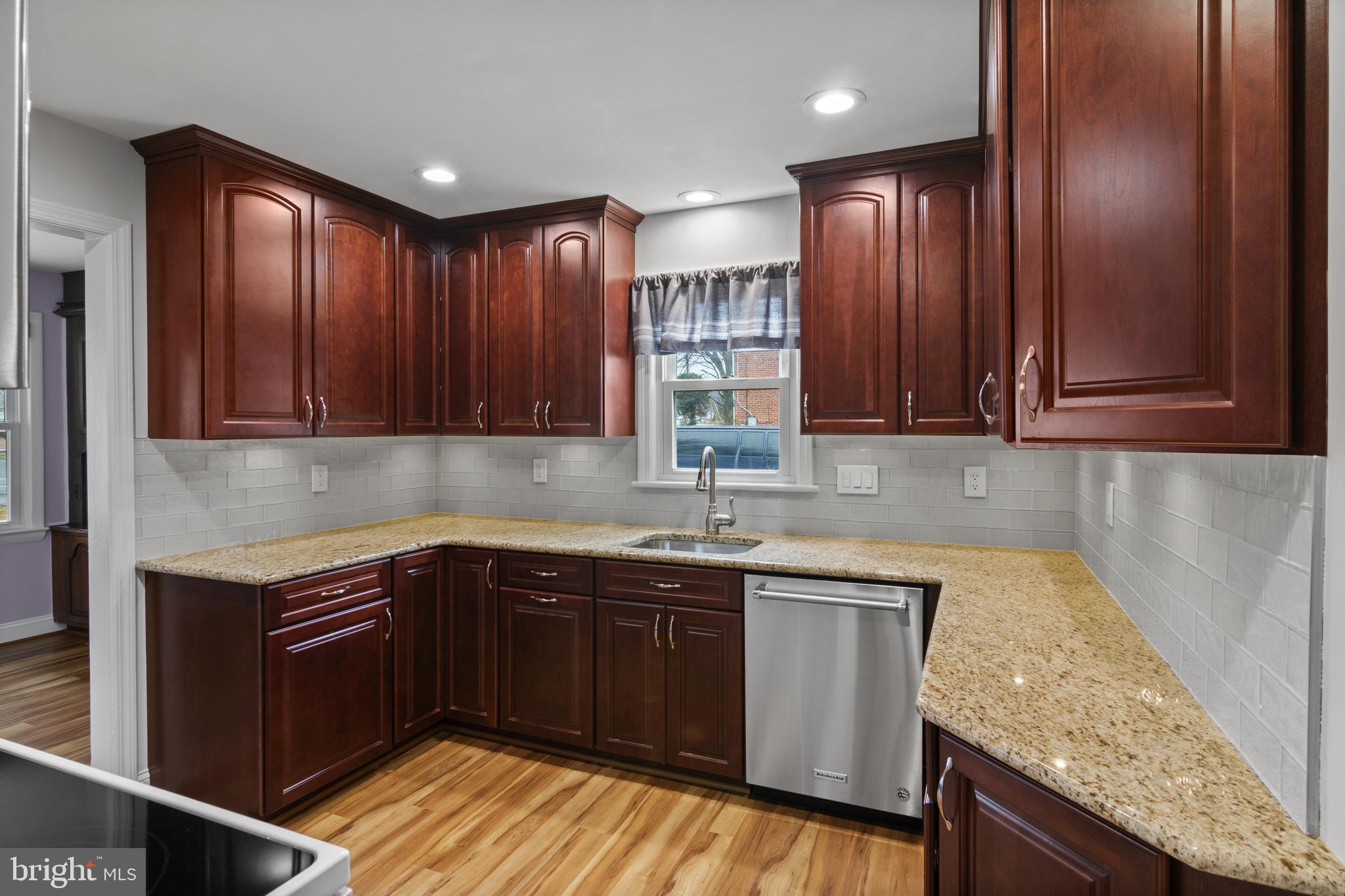 9233 Riggs Road Adelphi, MD 20783 - Photo 18 of 30 Kitchen