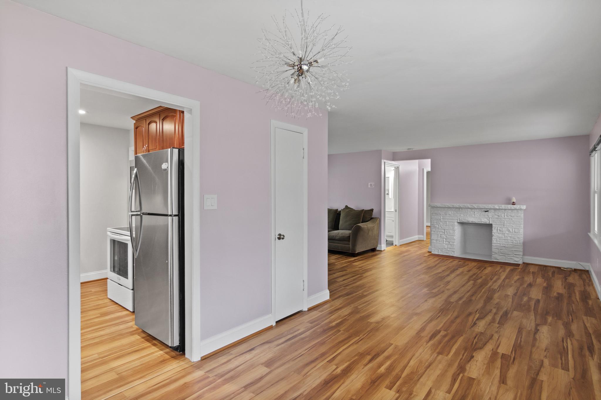9233 Riggs Road Adelphi, MD 20783 - Photo 4 of 30 Living Room