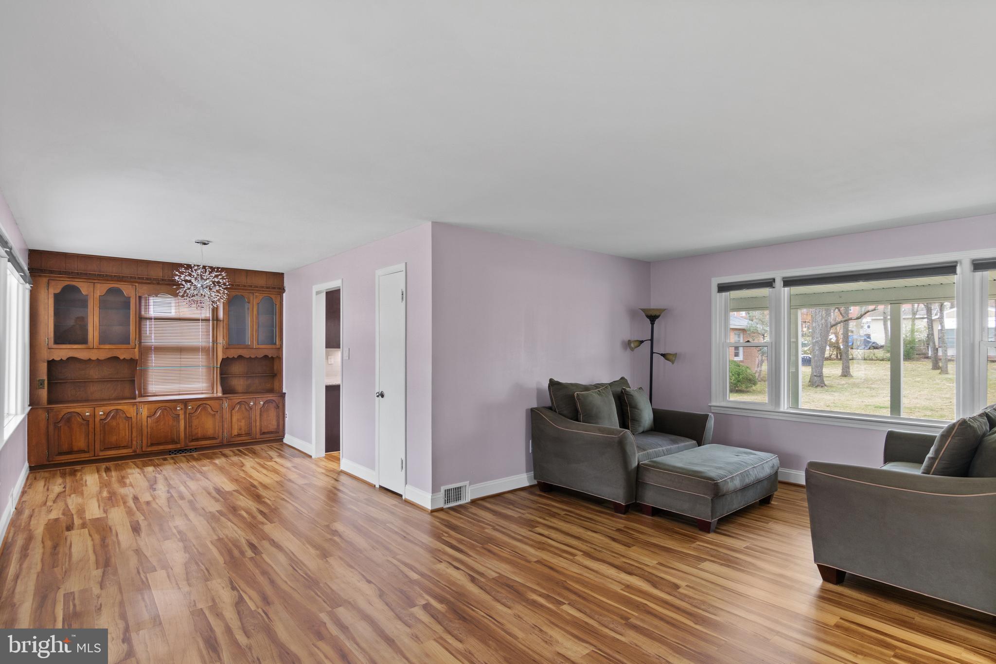 9233 Riggs Road Adelphi, MD 20783 - Photo 5 of 30 Living Room