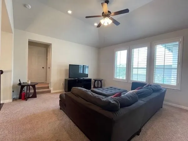 $7,450 | 38 Spincaster Drive, The Woodlands, TX 77389