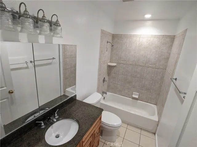 $700,000 | 462 West Orange Grove Avenue, Pomona, CA 91768