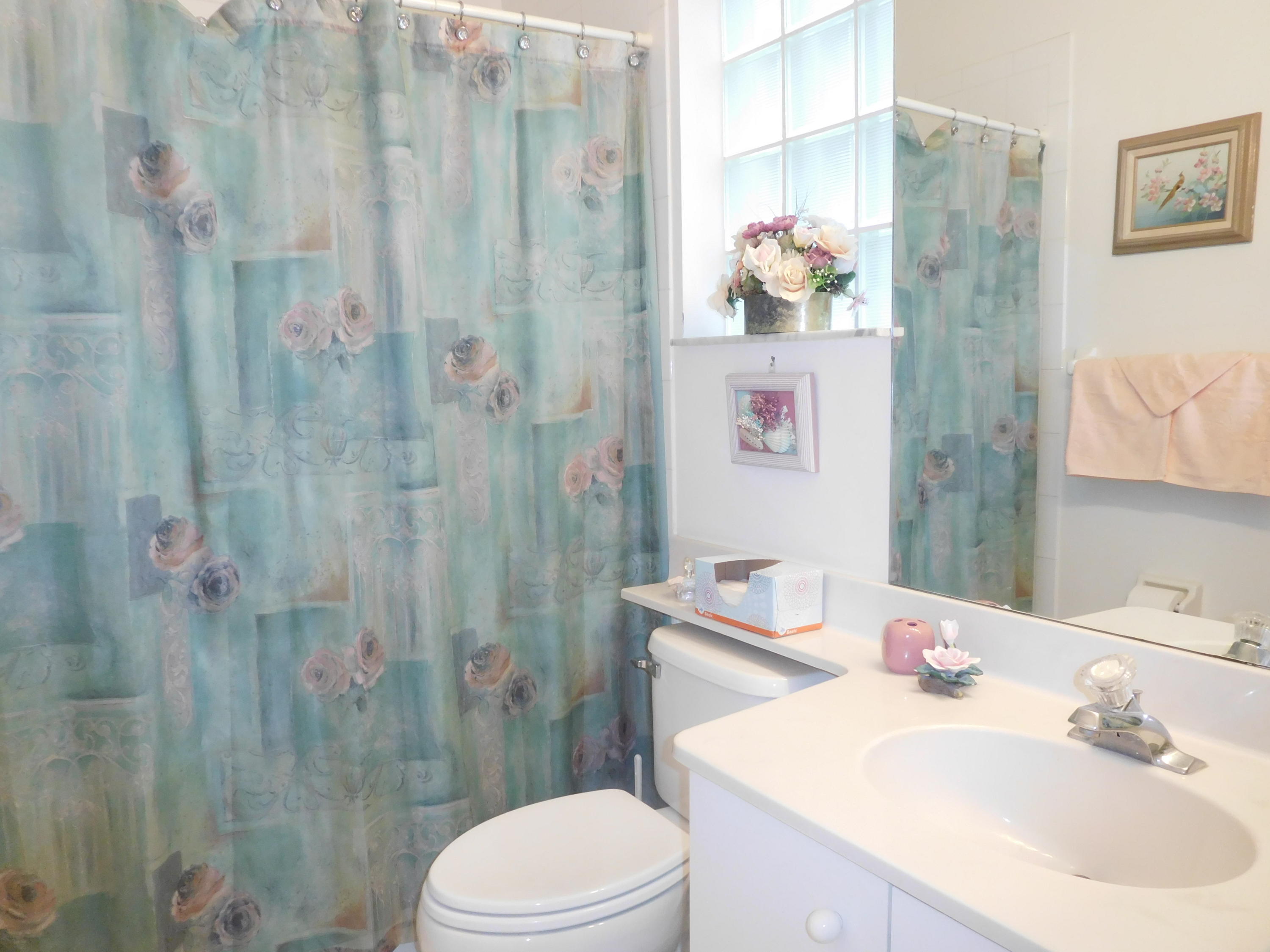 10968 La Salinas Circle Boca Raton, FL 33428 - Photo 18 of 34 Bathroom 3