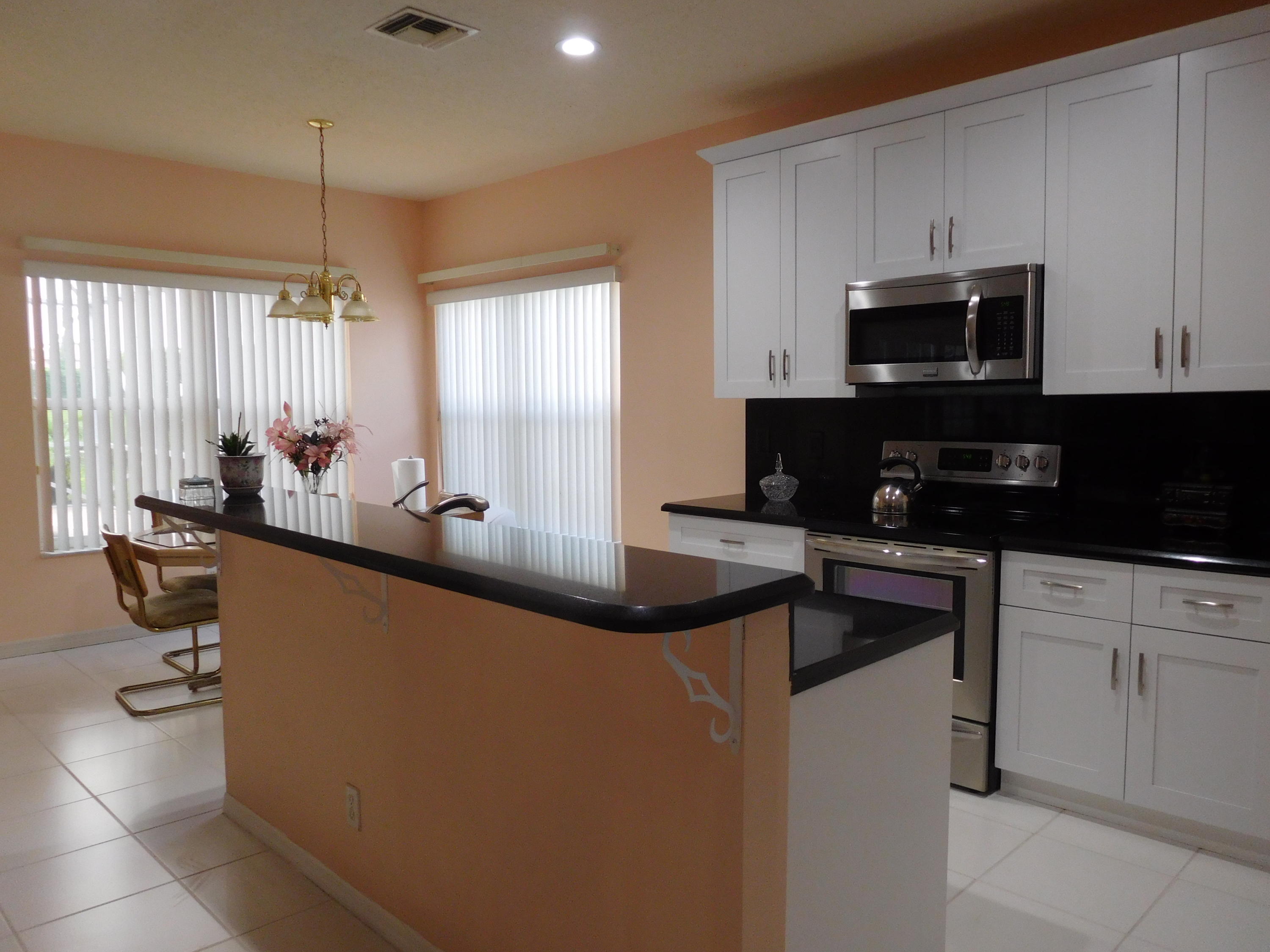 10968 La Salinas Circle Boca Raton, FL 33428 - Photo 4 of 34 Kitchen2